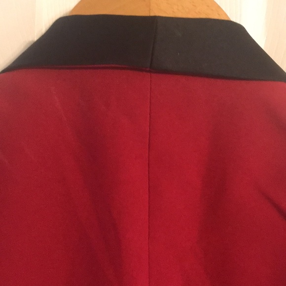 NWOT Mens tuxedo jacket size 38 short. Slim fit. Egara brand. Make a splash! - Picture 9 of 13